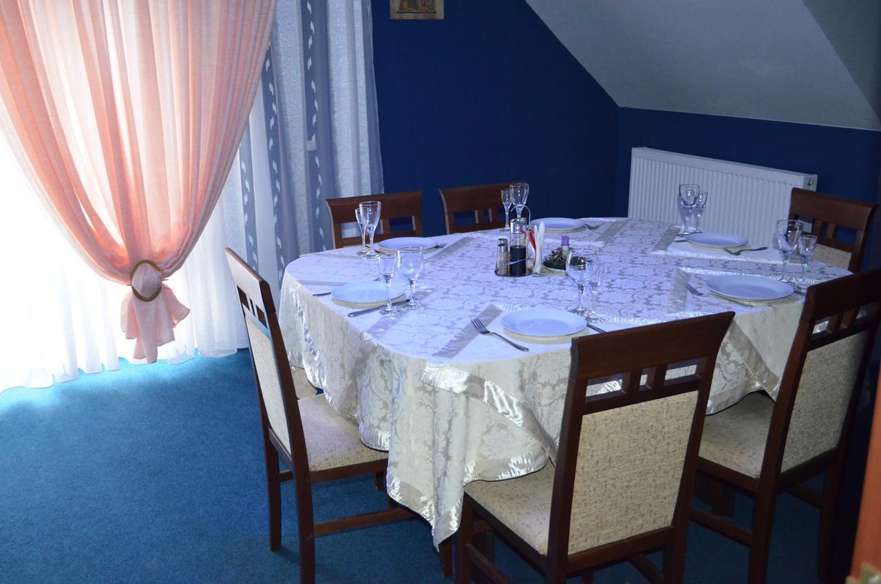 Hotel Fiyesta Starokostyantyniv 외부 사진
