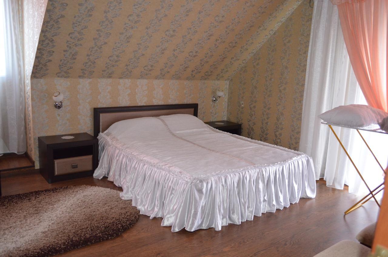 Hotel Fiyesta Starokostyantyniv 외부 사진