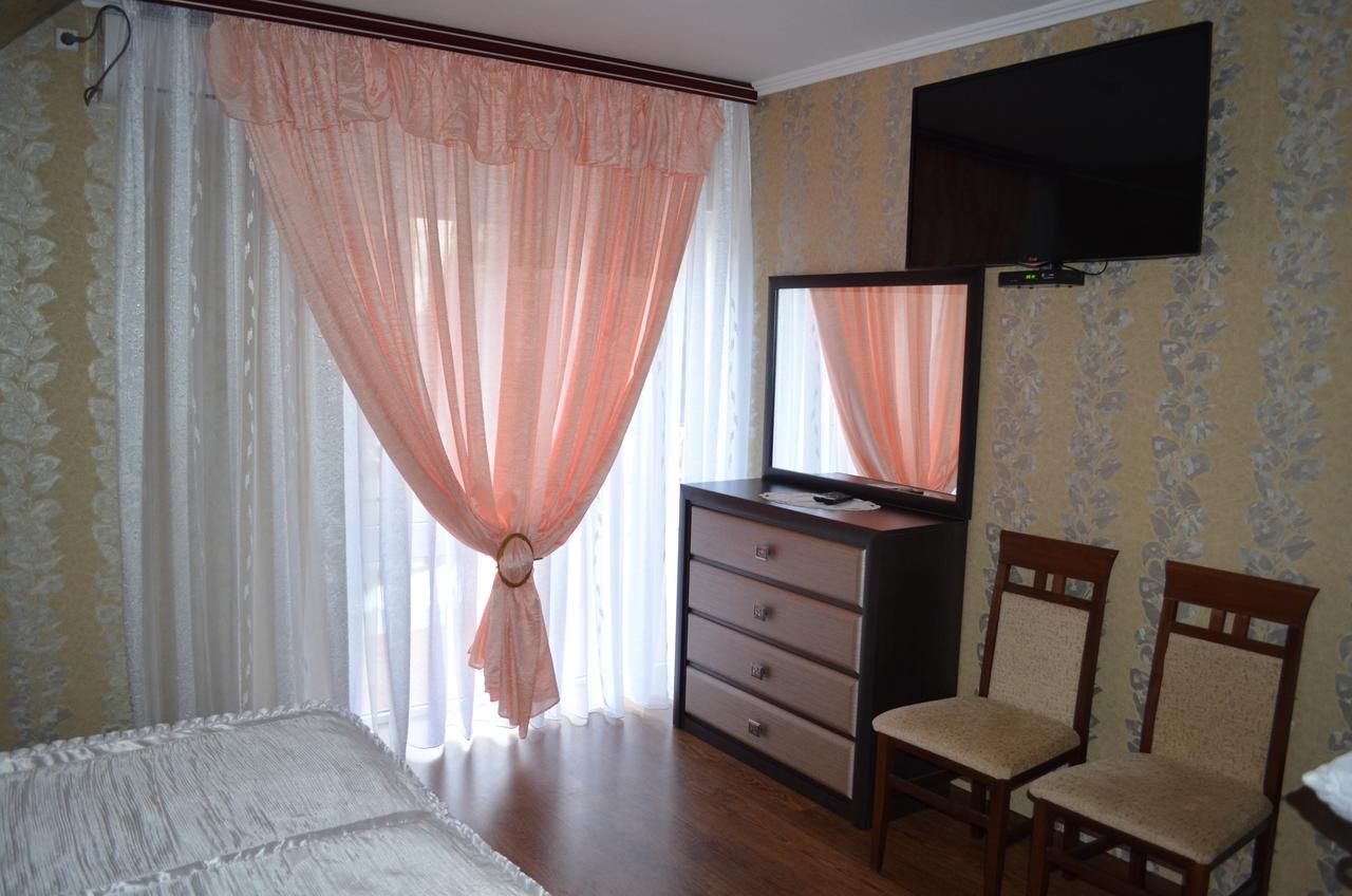 Hotel Fiyesta Starokostyantyniv 외부 사진
