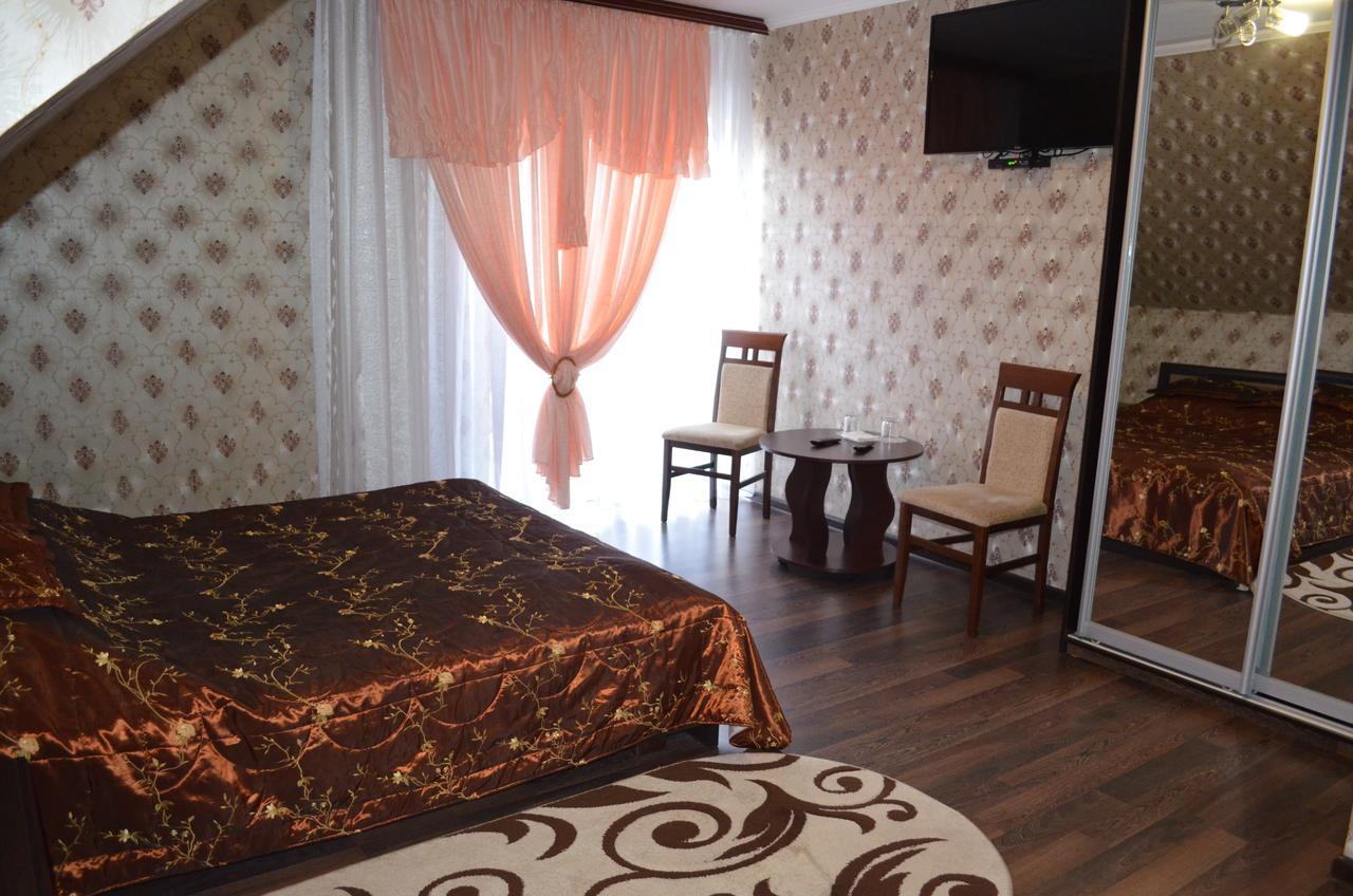 Hotel Fiyesta Starokostyantyniv 외부 사진